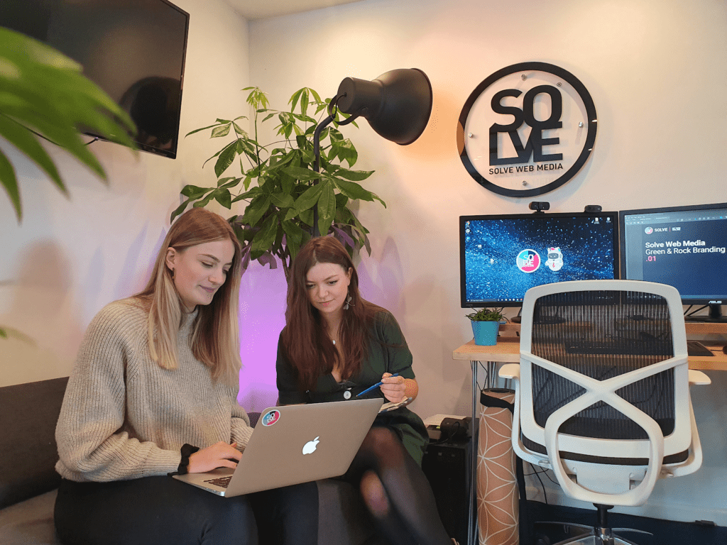 Solve-ing the Women in Tech Gender Gap 8 Solve-ing the Women in Tech Gender Gap 10